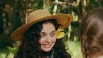 Backdrop to the movie "Spring Child" #912719