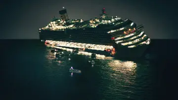 Backdrop to the movie "Shipwrecked: Nightmare at Sea" #954567