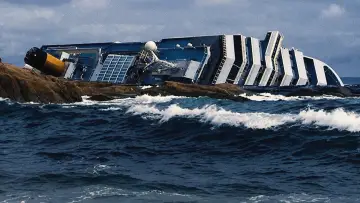 Backdrop to the movie "Shipwrecked: Nightmare at Sea" #954575