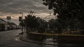 Backdrop to the movie "St. Graves" #926888