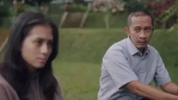 Backdrop to the movie "Rumah Singgah" #1195770