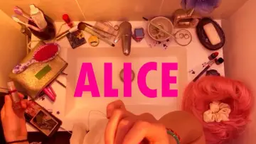 Backdrop to the movie "Alice" #931529