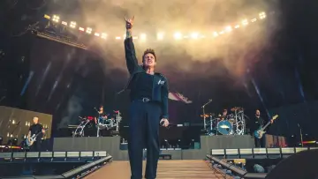 Backdrop to the movie "Papa Roach - Hellfest 2026" #1143740