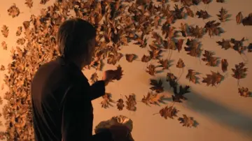 Backdrop to the movie "Les Feuilles Mortes" #957066