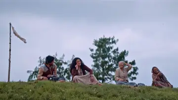 Backdrop to the movie "Ka Kaa Ki Kii" #1159575
