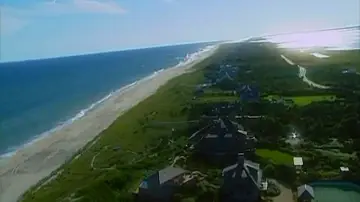 Backdrop to the movie "The Hamptons" #1523212