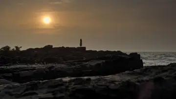 Backdrop to the movie "Iktsuarpok" #1184690