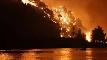 La Méditerranée en feu poster