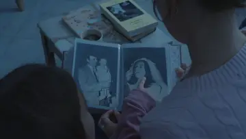 Backdrop to the movie "FAMILIAR" #1625075