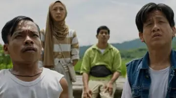Backdrop to the movie "Special" #1571159
