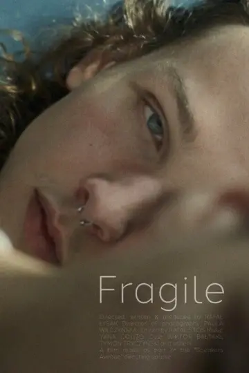 Poster to the movie "Fragile" #1190189