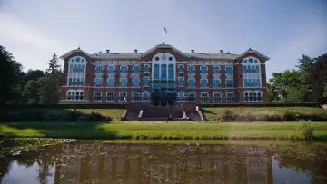 Backdrop to the movie "Evnen til å Tolke" #1625055