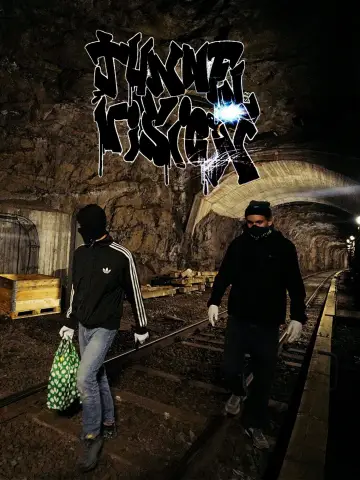 Poster to the movie "Tunnel Vision" #1575124