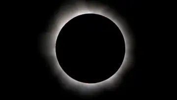 Backdrop to the movie "Totale Sonnenfinsternis - Europa im Mondschatten" #1229791