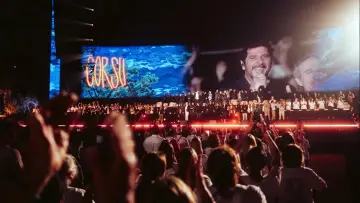 Backdrop to the movie "Corsu Mezu Mezu - Un soir au Vélodrome avec Patrick Fiori" #1506964