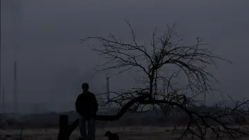 Backdrop to the movie "Hilol" #1624035