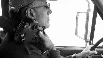 Backdrop to the movie "On the Road with Abbas Kiarostami" #1572662