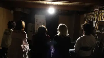 Backdrop to the movie "Związani - Bound To Live" #1618499