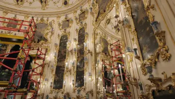 Backdrop to the movie "Schloss Schönbrunn - Hinter der Fassade der Macht" #1633725