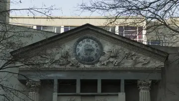 Backdrop to the movie "Looking for the Expression of Tuileries