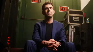 Backdrop to the movie "Sam Morril: Incorrect" #1649363