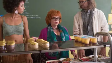 Backdrop to the movie "Serial Teachers" #1056233