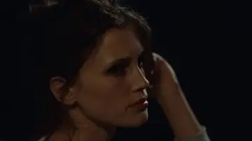 Backdrop to the movie "Young & Beautiful" #840037