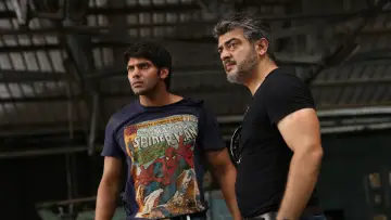 Backdrop to the movie "Arrambam" #1580495
