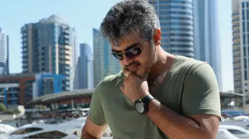 Backdrop to the movie "Arrambam" #1580498