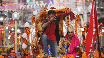 Backdrop to the movie "Raanjhanaa" #946776