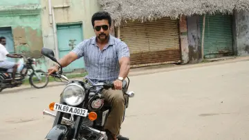 Backdrop to the movie "Singam II" #1136631