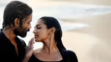 Backdrop to the movie "Maryan" #1147360