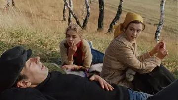 Backdrop to the movie "Moscow Does Not Believe in Tears" #1150797