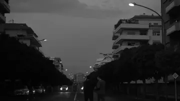 Backdrop to the movie "L