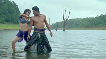 Backdrop to the movie "Dil Se.." #1095672
