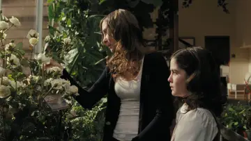 Backdrop to the movie "Orphan" #698902