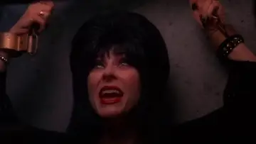 Backdrop to the movie "Elvira