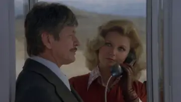 Backdrop to the movie "Telefon" #732128