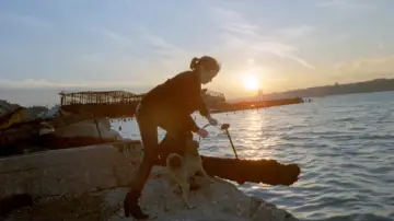 Backdrop to the movie "Ms .45" #854112