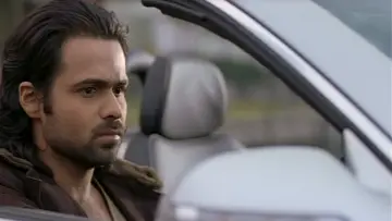 Backdrop to the movie "Awarapan" #969414
