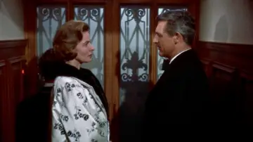 Backdrop to the movie "Indiscreet" #1102663