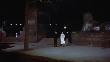 Backdrop to the movie "Indiscreet" #1102671