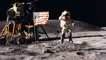 Backdrop to the movie "For All Mankind" #859360