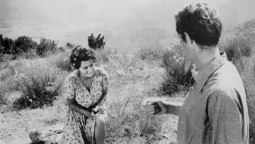 Backdrop to the movie "Two Women" #753167