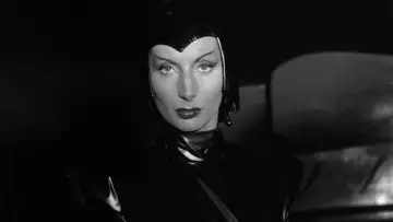Backdrop to the movie "Devil Girl from Mars" #1147004