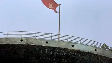 Backdrop to the movie "Raise the Titanic" #434198