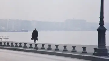 Backdrop to the movie "Eternity and a Day" #1083840