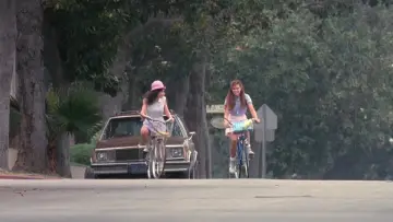 Backdrop to the movie "Teen Witch" #1084486