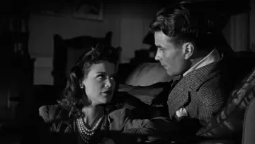 Backdrop to the movie "Cat People" #993873