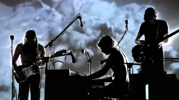 Backdrop to the movie "Pink Floyd: Live at Pompeii" #977993